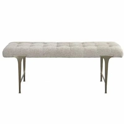 Bench2610829