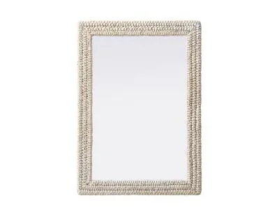 Mirror8162737