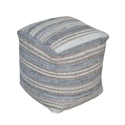 Pouf778822