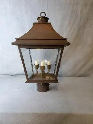 Three Light Post Mount2297752